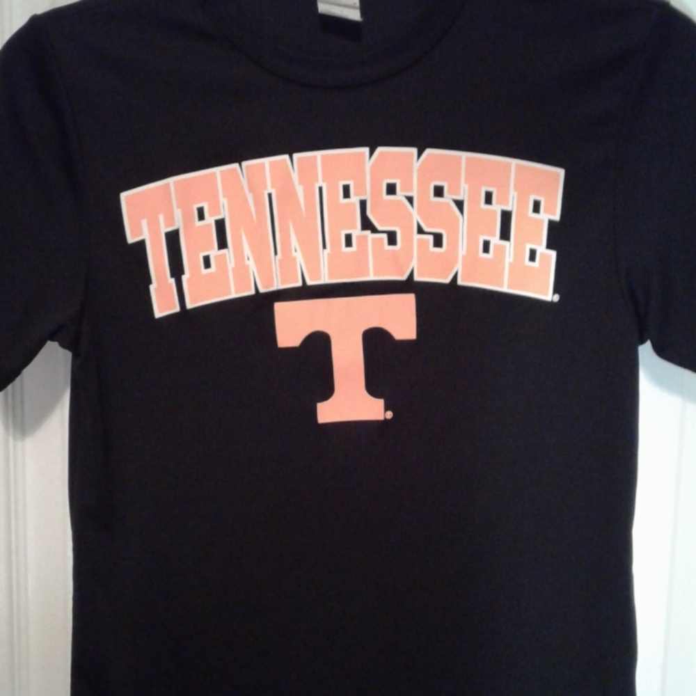 Sport tek Sz youth med Tennesee t shirt
